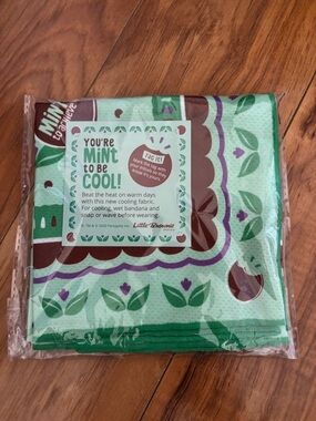 Girl Scouts. You're Mint To Be Cool Mint Green Bandana. NWT.